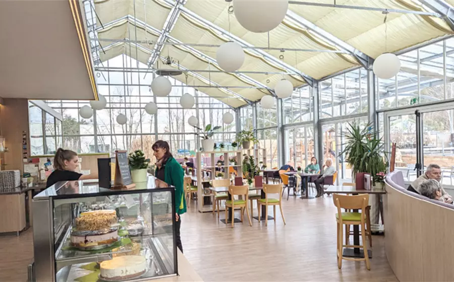 Gastraum im Café Gartenglück