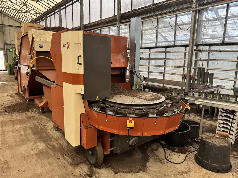 Neue Topfmaschine im Rosengut